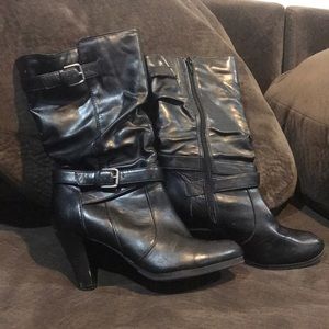 Black calf length heel boot with buckles